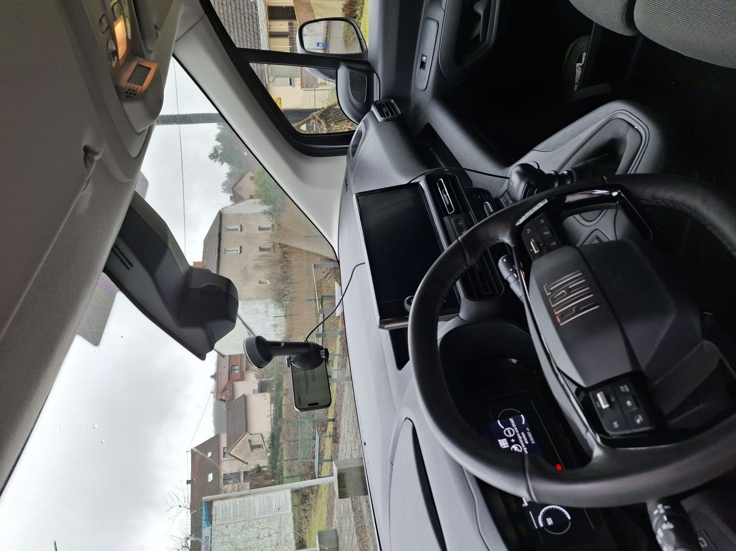 Drei Fahrzeuge des Bauhhofes sind mit Smartphones ausgerüstet